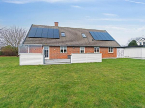 Holiday Home Josie - 700m from the sea by Interhome